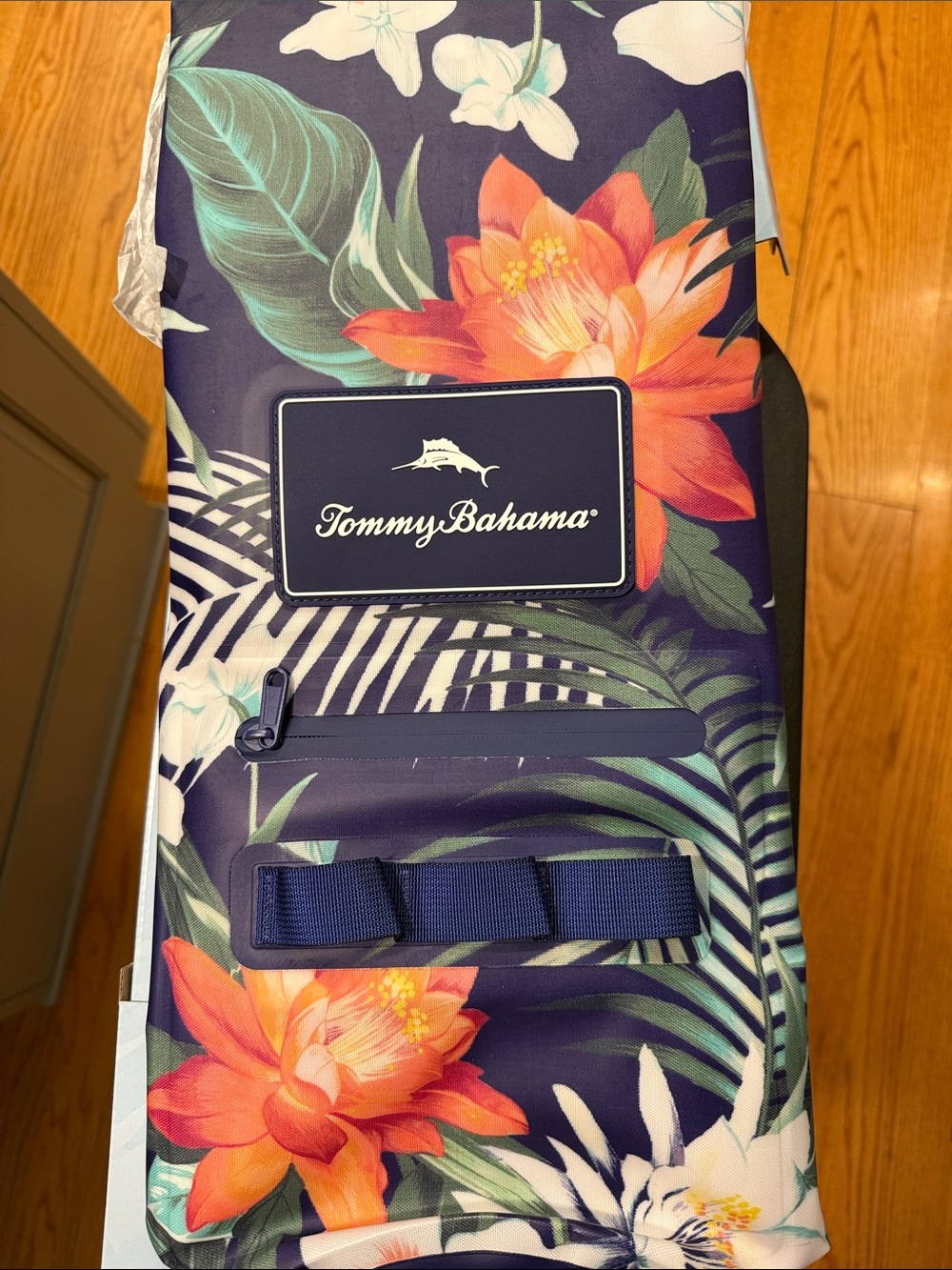 Tommy Bahama Navy Floral Waterproof Dry Bag.NWT 20liter